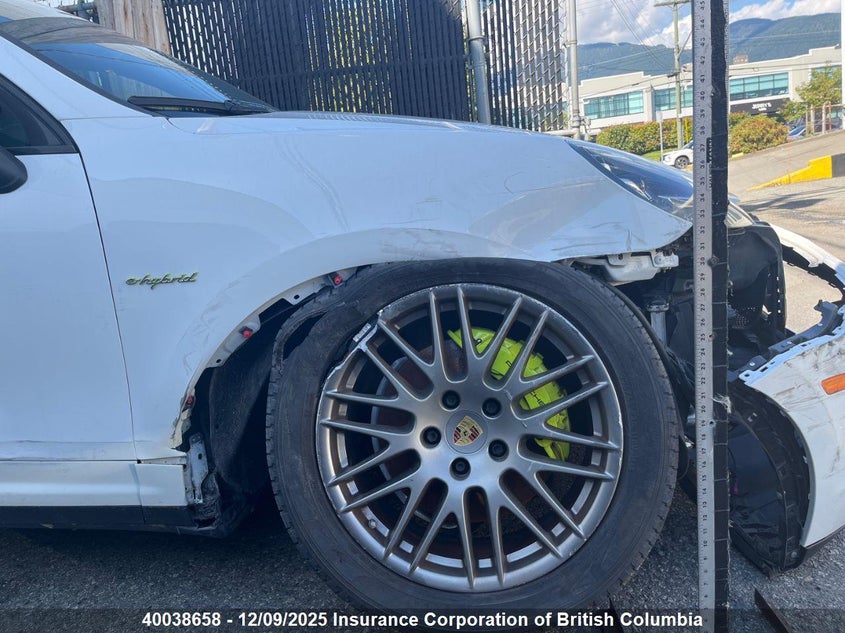 WP1AE2A20JLA72462 2018 PORSCHE CAYENNE photo no. 9