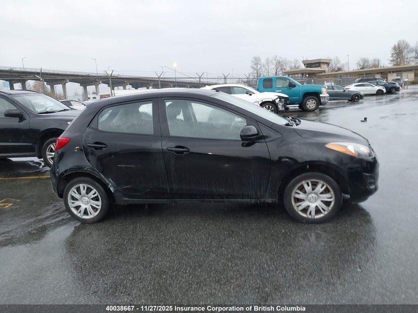 2011 Mazda Mazda2 VIN: JM1DE1HY1B0112733 Lot: 40038667