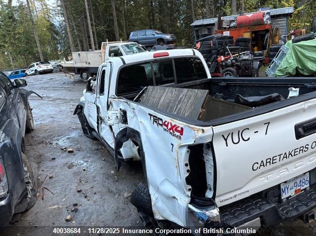5TFSZ5AN7KX175734 2019 TOYOTA TACOMA photo no. 3