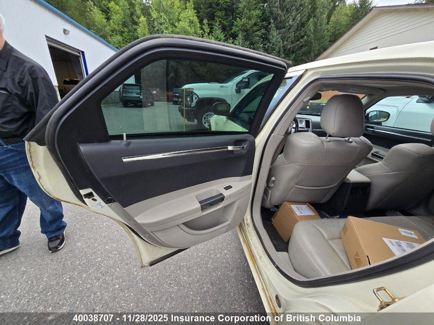 2006 Chrysler 300C VIN: 2C3LA63H56H461931 Lot: 40038707