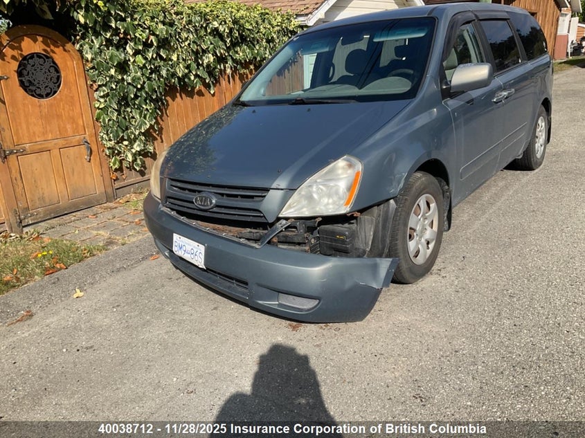 KNDMB233666072937 2006 KIA SEDONA photo no. 2