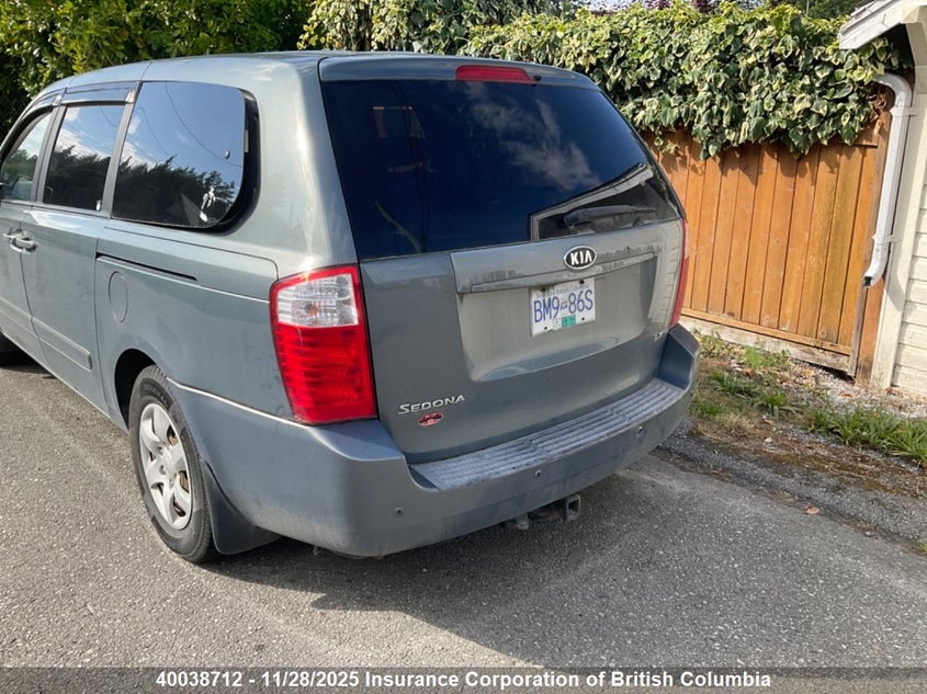 KNDMB233666072937 2006 KIA SEDONA photo no. 3