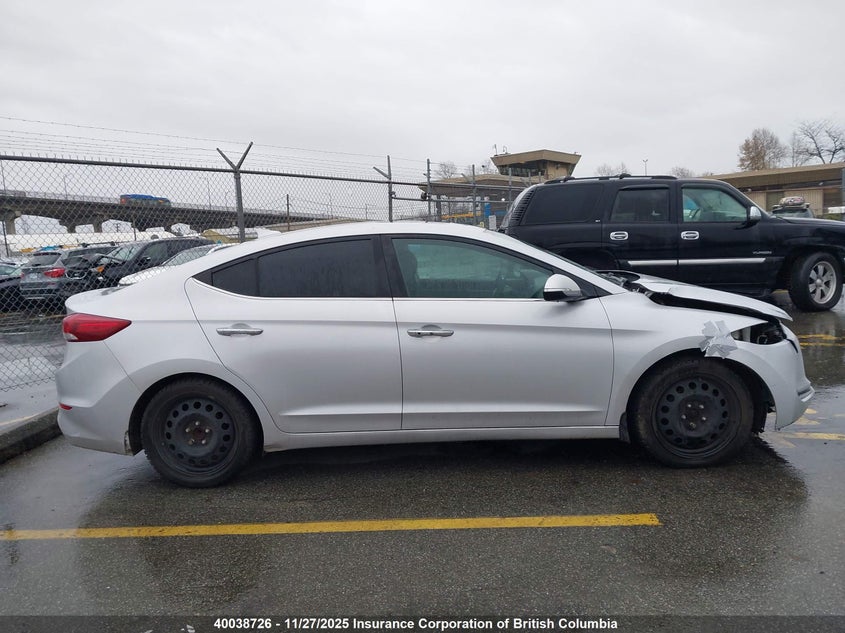 2017 Hyundai Elantra Se/Value/Limited VIN: KMHD84LF6HU090613 Lot: 40038726