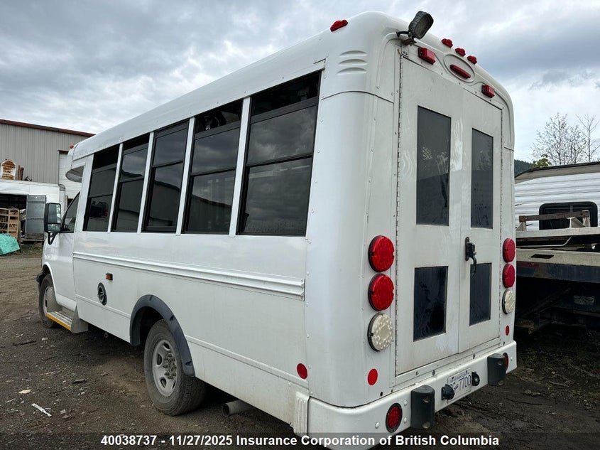 1GB3G2BG8D1165071 2013 CHEVROLET EXPRESS photo no. 3