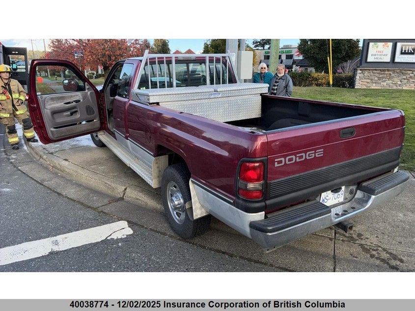 3B7KC23C5SM106915 1995 DODGE RAM photo no. 3