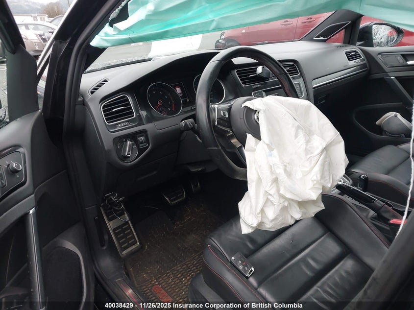 3VW447AU9FM072351 2015 VOLKSWAGEN GTI photo no. 11