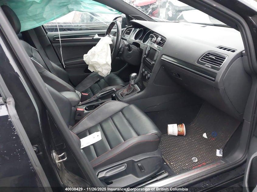 3VW447AU9FM072351 2015 VOLKSWAGEN GTI photo no. 5