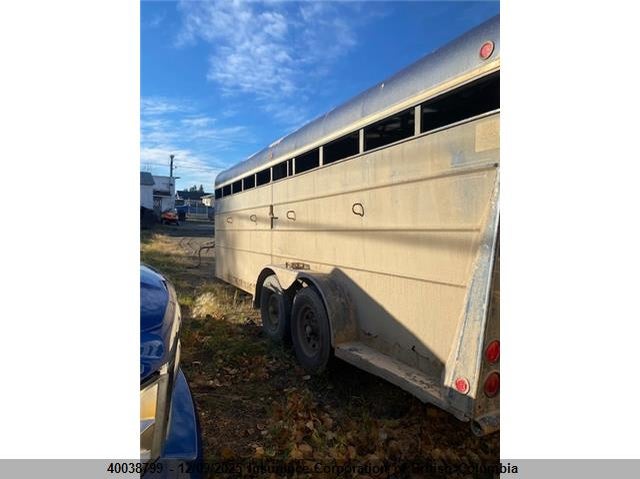 2S9JN4354S1023011 1995   photo no. 3