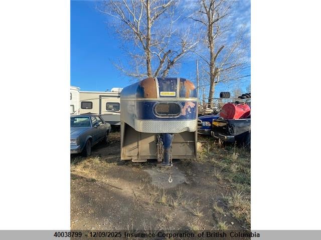2S9JN4354S1023011 1995   photo no. 5