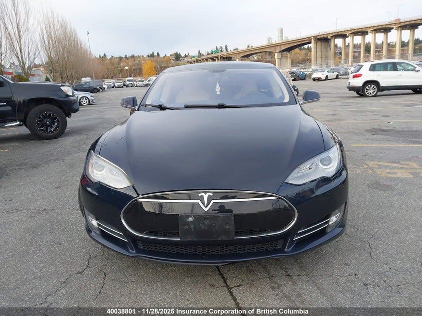 2014 Tesla Model S VIN: 5YJSA1H19EFP32743 Lot: 40038801