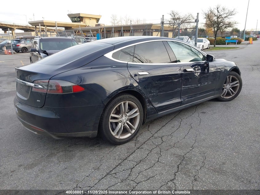 5YJSA1H19EFP32743 2014 TESLA MODEL S photo no. 4