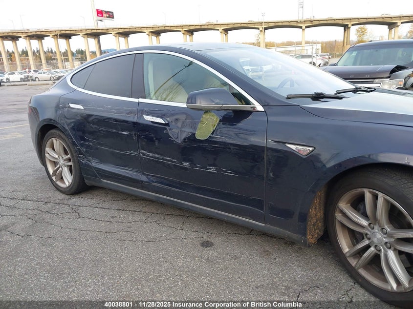 2014 Tesla Model S VIN: 5YJSA1H19EFP32743 Lot: 40038801