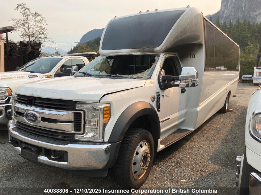 1FDUF5GT4HED95842 2017 FORD F550 photo no. 7