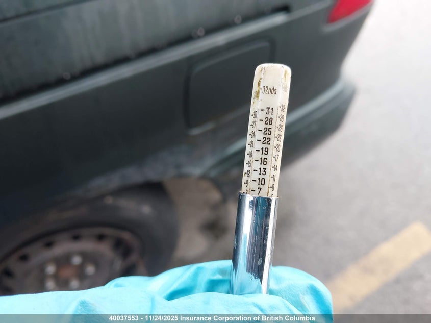 1999 Toyota Sienna Ce VIN: 4T3ZF19C2XU162100 Lot: 40037553