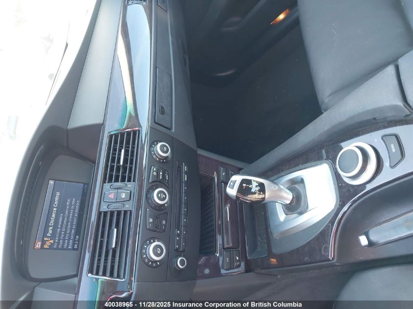 2008 BMW 528Xi VIN: WBANV13568CZ53825 Lot: 40038965