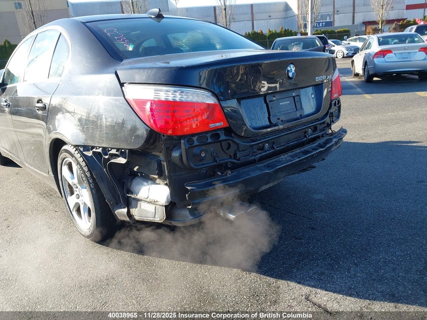 2008 BMW 528Xi VIN: WBANV13568CZ53825 Lot: 40038965