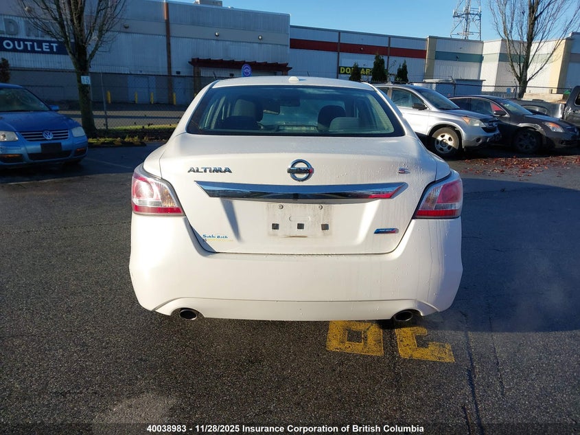 2015 Nissan Altima 2.5/S/Sv/Sl VIN: 1N4AL3AP4FN374122 Lot: 40038983