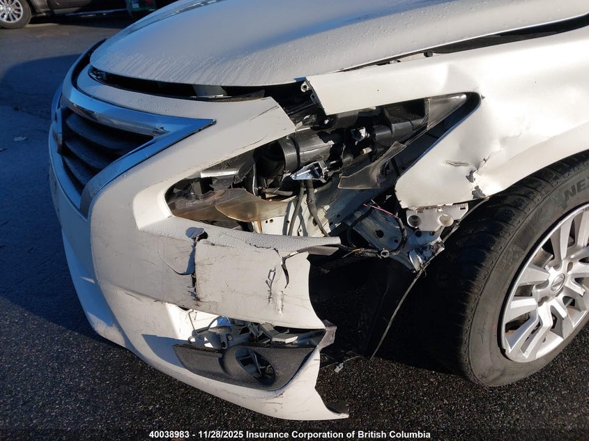 2015 Nissan Altima 2.5/S/Sv/Sl VIN: 1N4AL3AP4FN374122 Lot: 40038983