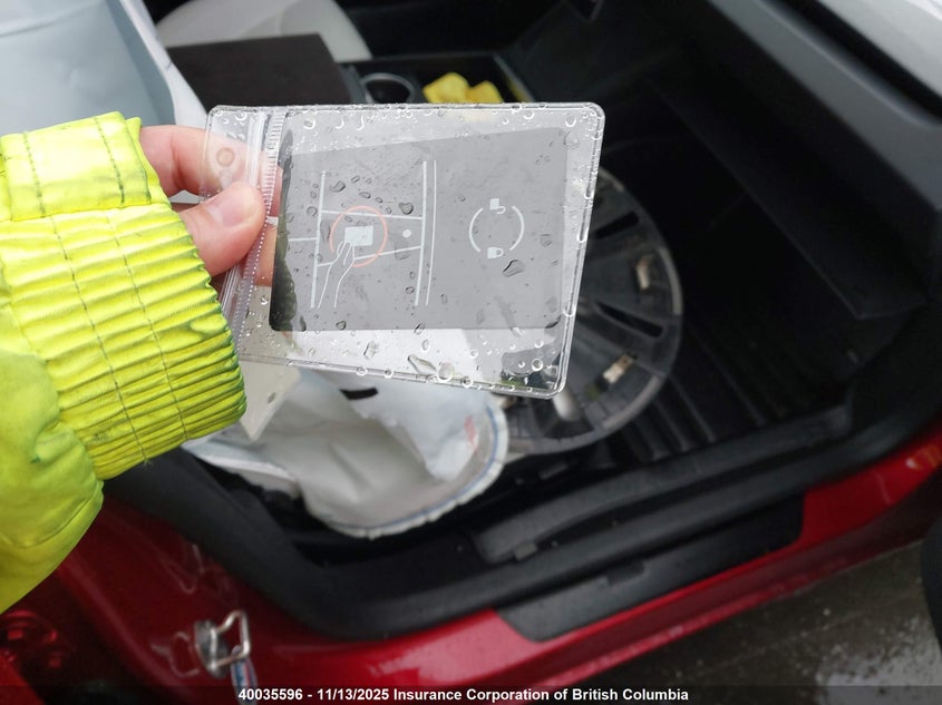 2024 Tesla Model 3 VIN: LRW3E7FA4RC136387 Lot: 40035596