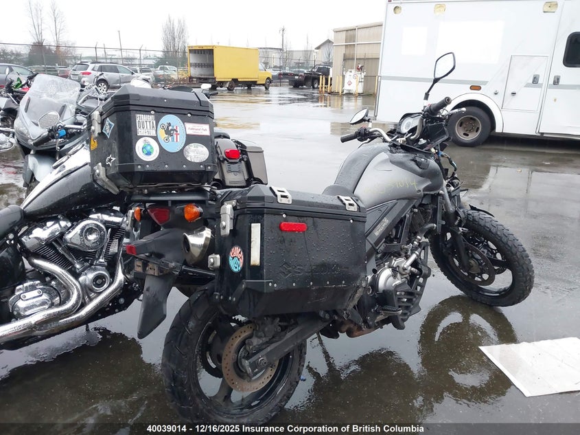 JS1VP56A4F2102827 2015 SUZUKI  photo no. 4