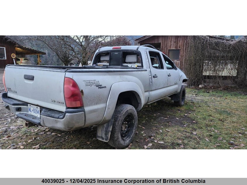 5TEMU52N48Z558893 2008 TOYOTA TACOMA photo no. 4