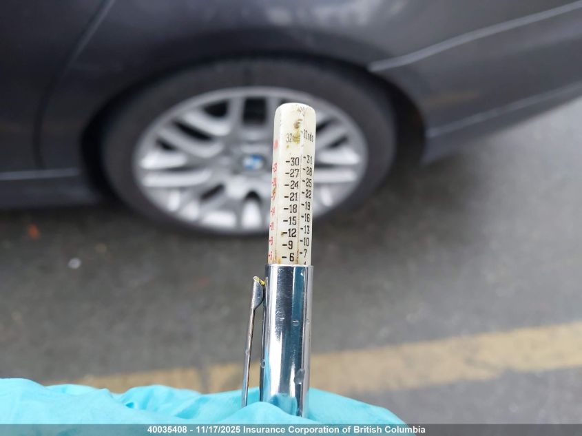 2007 BMW 323 I VIN: WBAVH13537KC97291 Lot: 40035408