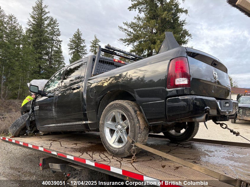 1C6RR7MT1JS269888 2018 RAM 1500 photo no. 3