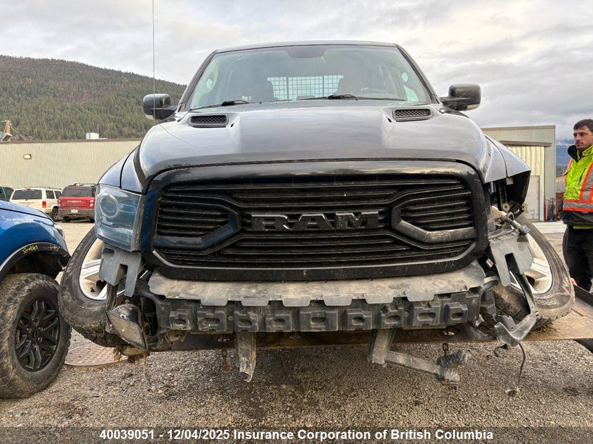 1C6RR7MT1JS269888 2018 RAM 1500 photo no. 5