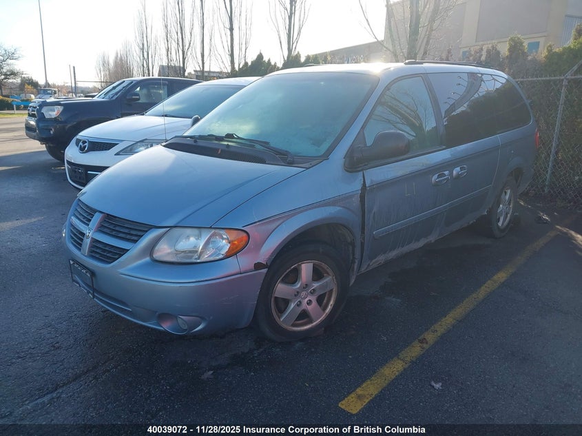 2D4GP44L75R205398 2005 DODGE CARAVAN photo no. 2
