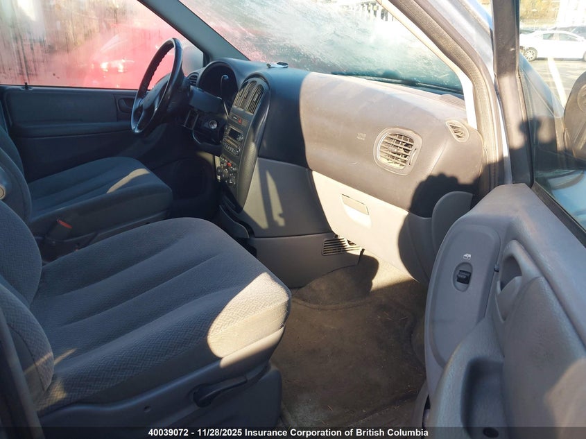 2D4GP44L75R205398 2005 DODGE CARAVAN photo no. 5