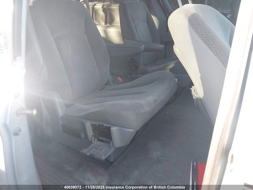 2005 Dodge Grand Caravan Sxt VIN: 2D4GP44L75R205398 Lot: 40039072