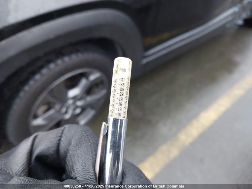 2022 Mazda Mx-30 Premium Plus VIN: JM1DRADB1N0100463 Lot: 40038250