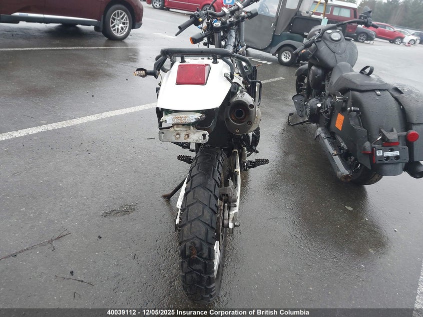 JS1SP46A482101872 2008 SUZUKI DR photo no. 6