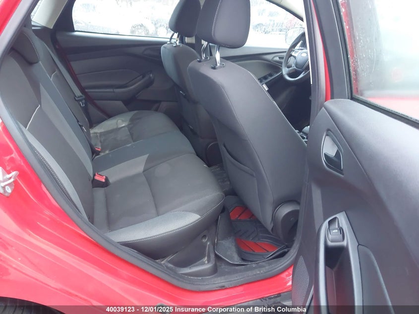 1FAHP3K24CL133366 2012 FORD FOCUS photo no. 8