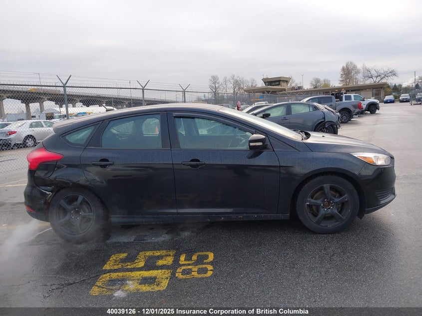1FADP3K29GL353638 2016 FORD FOCUS photo no. 13
