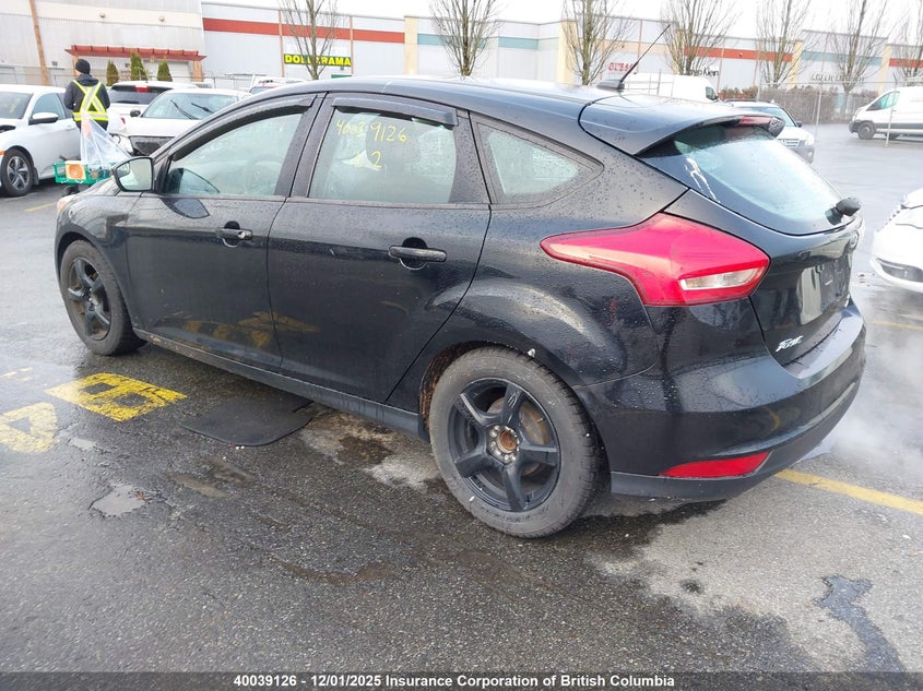 1FADP3K29GL353638 2016 FORD FOCUS photo no. 3