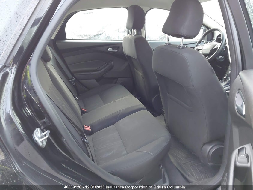 1FADP3K29GL353638 2016 FORD FOCUS photo no. 8