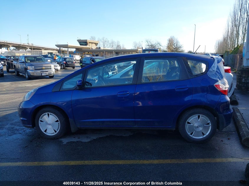 2009 Honda Fit VIN: JHMGE88539S811466 Lot: 40039143