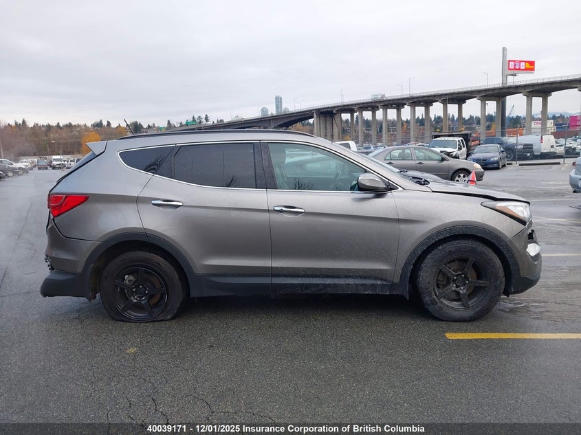5XYZUDLA2FG246560 2015 HYUNDAI SANTA FE photo no. 13