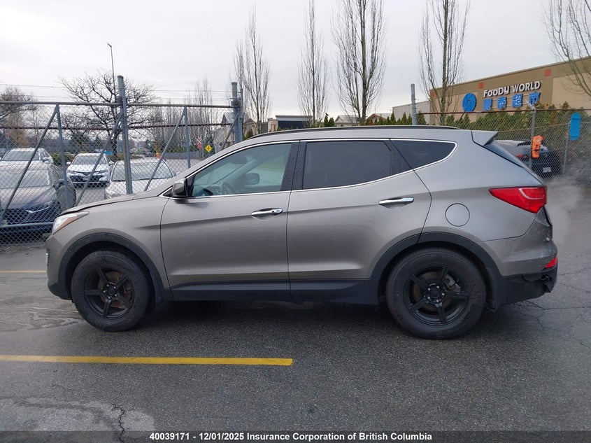 5XYZUDLA2FG246560 2015 HYUNDAI SANTA FE photo no. 14