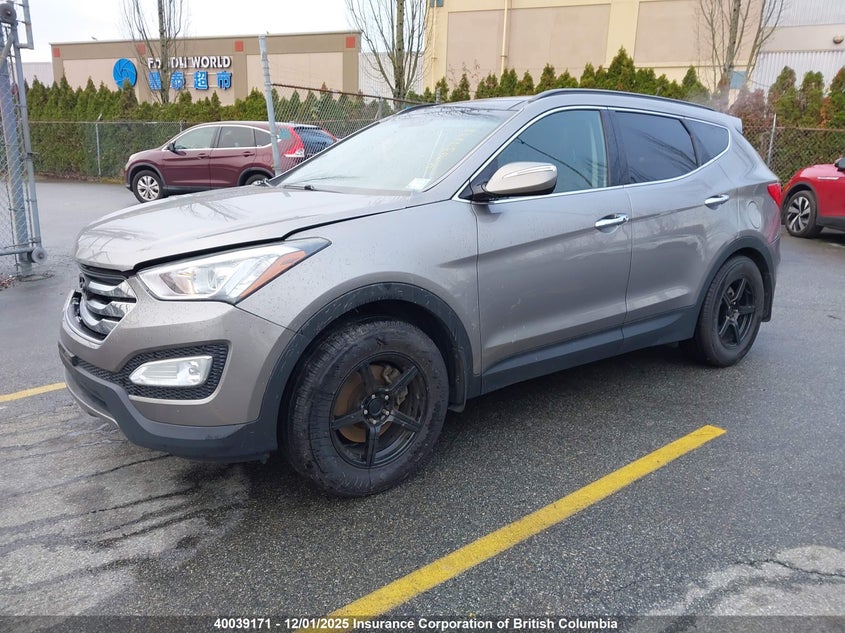 5XYZUDLA2FG246560 2015 HYUNDAI SANTA FE photo no. 2