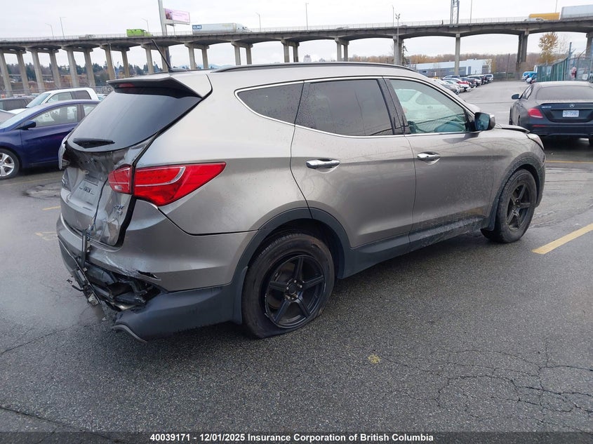 5XYZUDLA2FG246560 2015 HYUNDAI SANTA FE photo no. 4