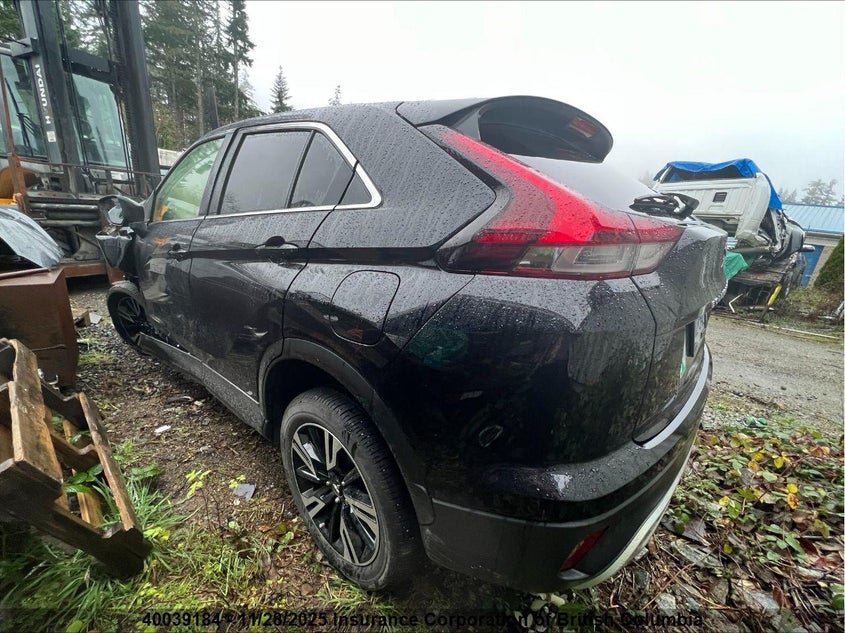 JA4ATVAA3RZ618187 2024 MITSUBISHI ECLIPSE CROSS photo no. 3