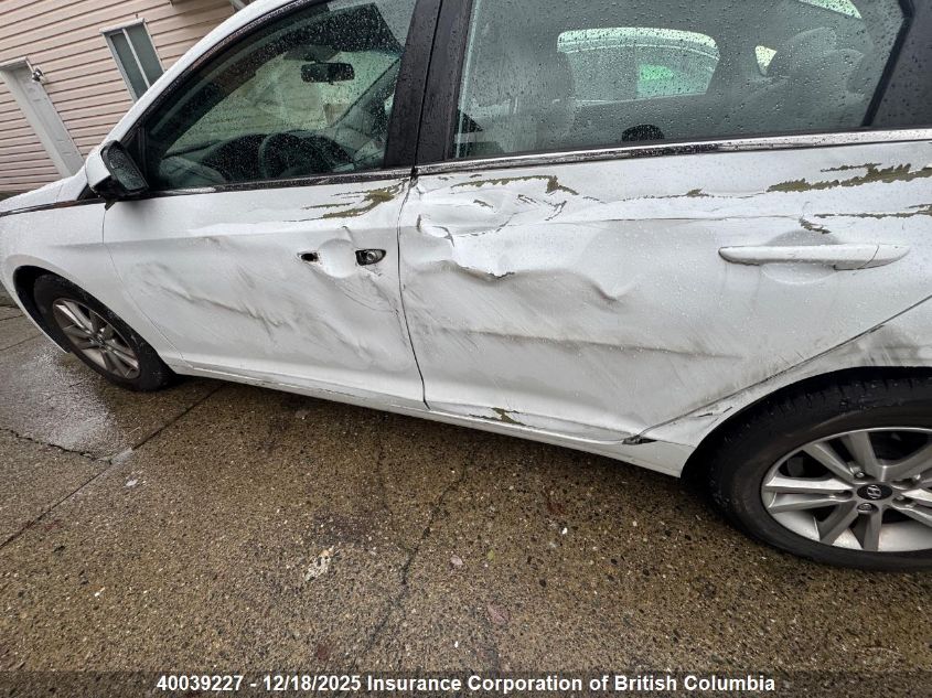 2015 Hyundai Sonata Se VIN: 5NPE24AF5FH127400 Lot: 40039227