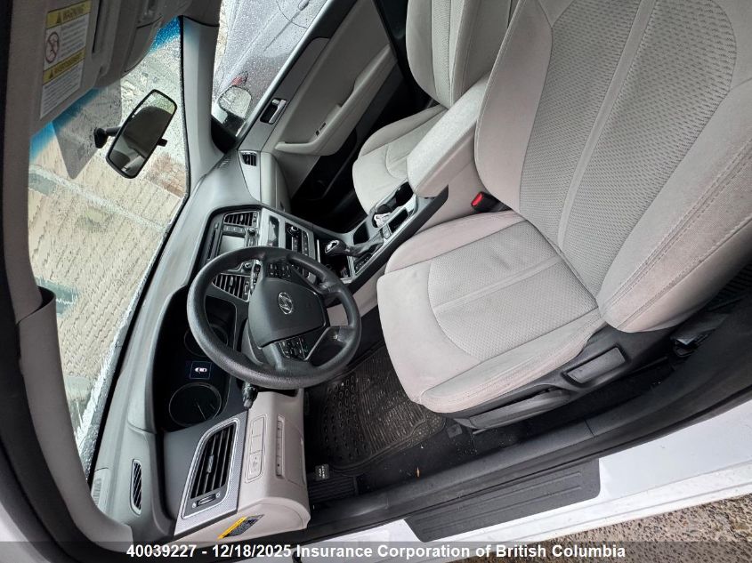 2015 Hyundai Sonata Se VIN: 5NPE24AF5FH127400 Lot: 40039227