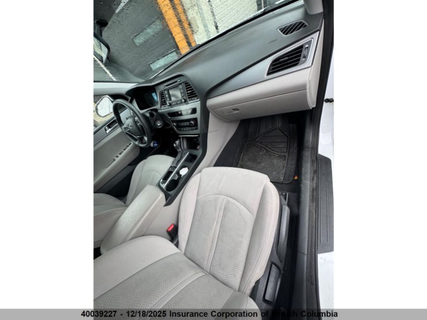 2015 Hyundai Sonata Se VIN: 5NPE24AF5FH127400 Lot: 40039227