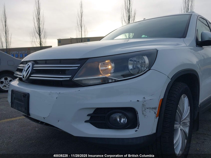 2014 Volkswagen Tiguan S/Se/Sel/R-Line VIN: WVGJV3AX3EW564812 Lot: 40039228