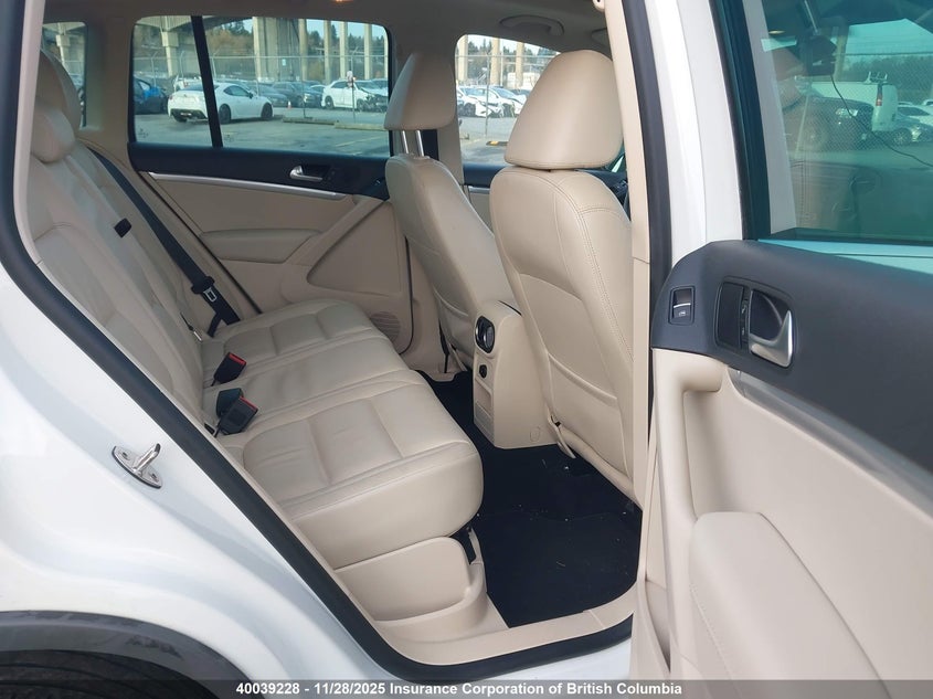 2014 Volkswagen Tiguan S/Se/Sel/R-Line VIN: WVGJV3AX3EW564812 Lot: 40039228