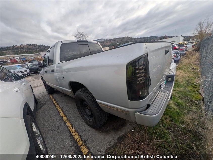 1D7HU18Z22J245174 2002 DODGE RAM photo no. 3