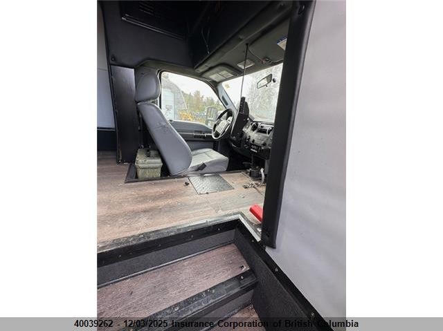 1FDGF5HT6CEB80404 2012 FORD F550 photo no. 8